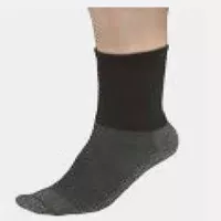 גרביים והלבשה