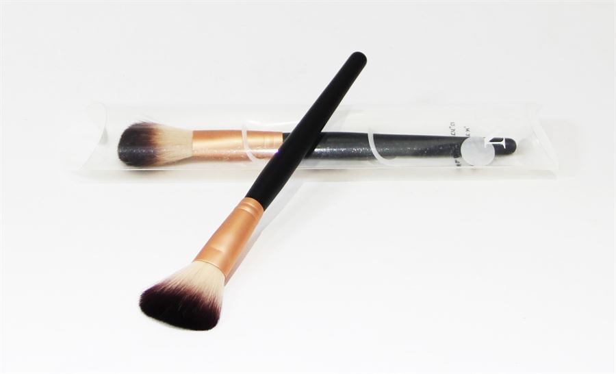 מברשת מסיכה