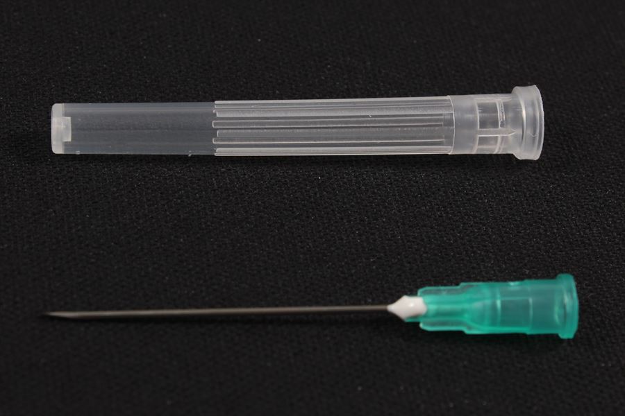 מחטים 21G